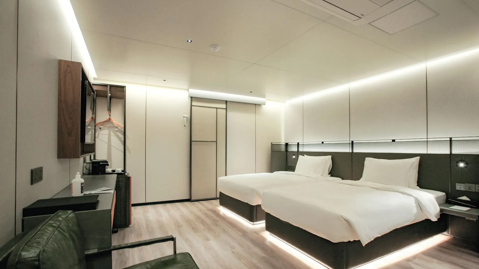 L&L City Hotel Jeju