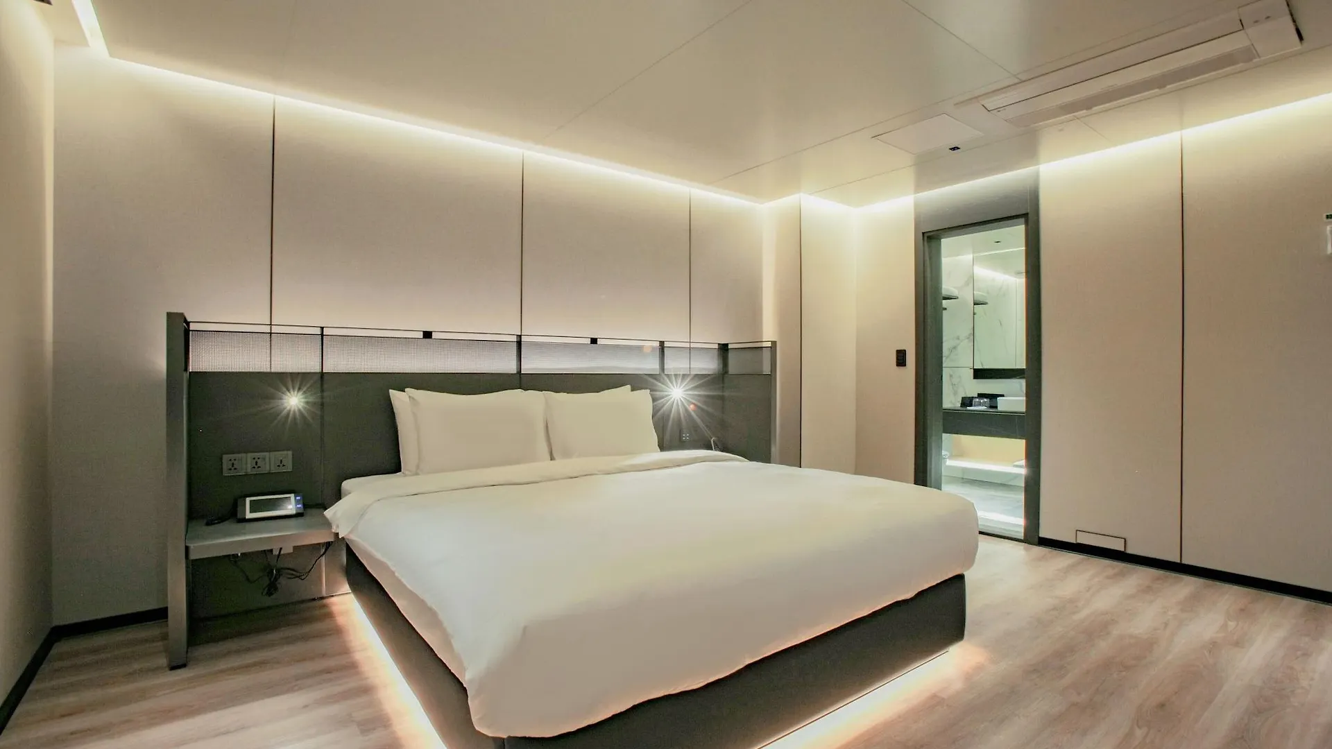 L&L City Hotel Jeju