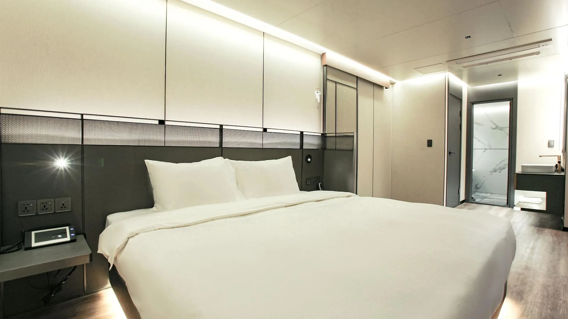L&L City Hotel Jeju