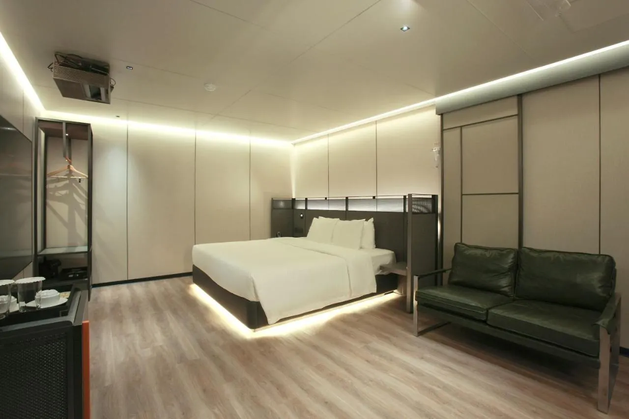 L&L City Hotel Jeju
